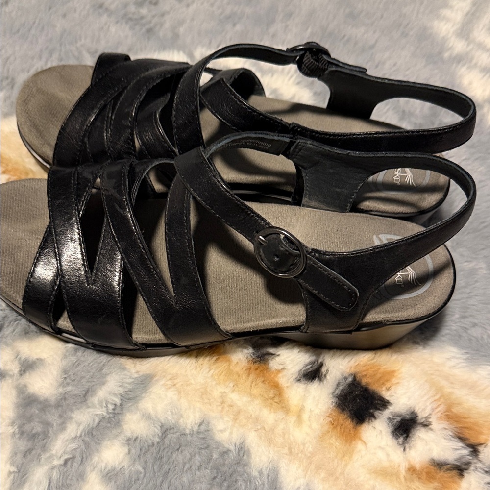Dansko Women's Black Leather Sandals size 38 - Picture 7 of 7